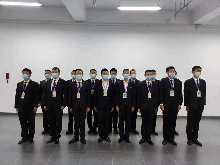 上海某小区发生盗窃案，小区专业保安帮业主追回巨款